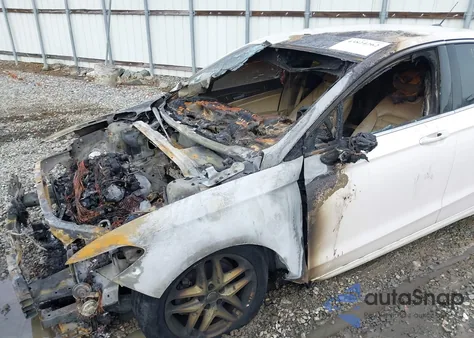 2013 Ford Fusion Se z USA, uszkodzony, nr VIN 3FA6P0HR7DR337074